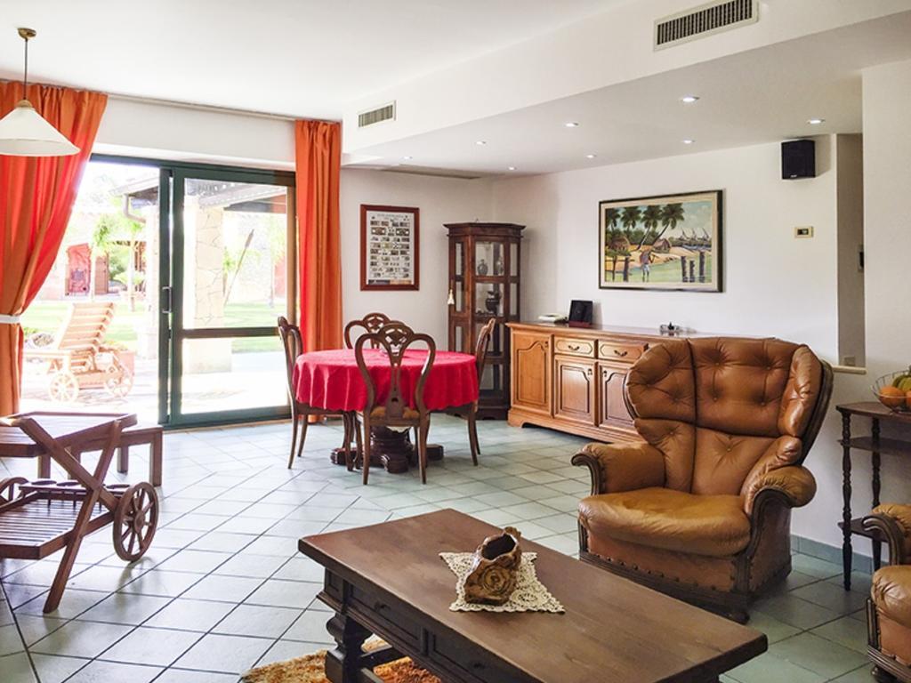 Casa Vacanze Villa Flumini Flumini di Quartu Szoba fotó